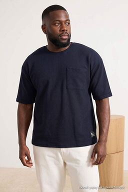 Lacivert Oversize/Geni_ Kesim Bisiklet Yaka Basic B_y_k Beden T-Shirt TMNSS25BF00000