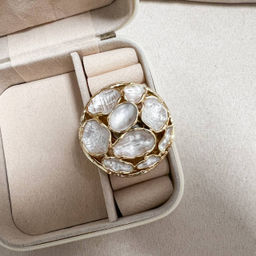 61936350 Брошь на магните