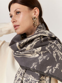 в СОСТАВЕ ШЕРСТЬ и КАШЕМИР Большой, мягкий, теплый однотонный двусторонний палантин. - Tantino фото 5