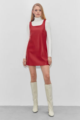 Сарафан из экокожи