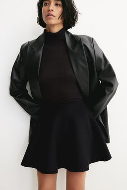 Falda acampanada en punto de canale