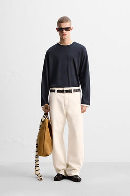 LIMITED EDITION CONTRAST NECK T-SHIRT