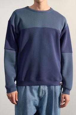 TRENDYOL MAN Lacivert Oversize/Genis Kesim Renk Bloklu Ici Polarl? Basic Sweatshirt TMNAW25SW00013 - Trendyolmilla фото 4