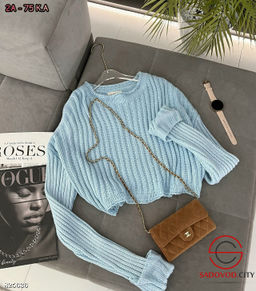 Пуловер вязаный в рубчик