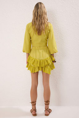 TRENDYOLMILLA Plaj Giyim Briddal Beyaz Mini Dokuma Brode Detayl? Flaml? Pamuk Plaj Etek TBESS24ET00004 фото 45