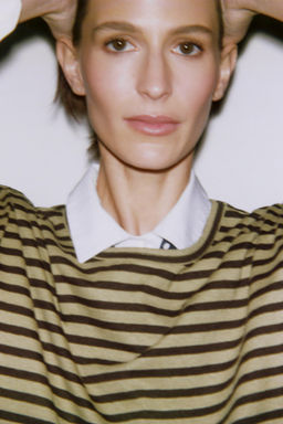 STRIPED COTTON AND LINEN T-SHIRT - Zara фото 4