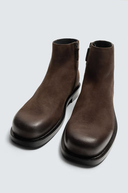 LIMITED EDITION LEATHER BOOTS - Zara фото 5