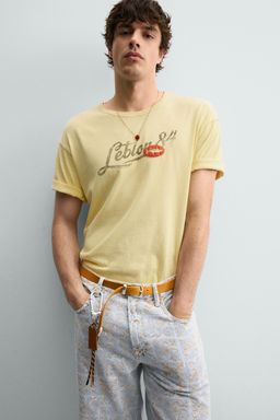 CAMISETA LAVADA LEBLON / Mantequilla