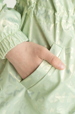 Ветровка для девочки салатовая