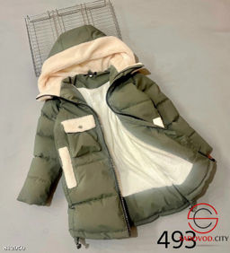 Пальто для девочки с карманами