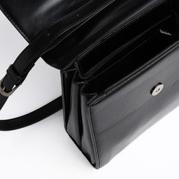 Сумка-мессенджер на магните, цвет чёрный - Simaland фото 6