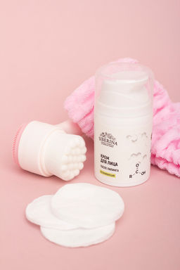 Успокаивающий крем для лица после пилинга - Siberina фото 2