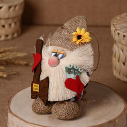 Фигурка-оберег «Домовой. Василек в льняном колпаке, с топором», 23×15×8 см, МИКС