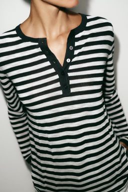 JERSEY RAYAS BOTONES / Marino / Blanco - Zara фото 4