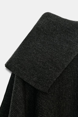 ASYMMETRIC NECK WOOL CAPE - Zara фото 10