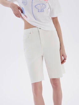 CONTE CON-641 Белые джинсовые шорты с необработанным краем white