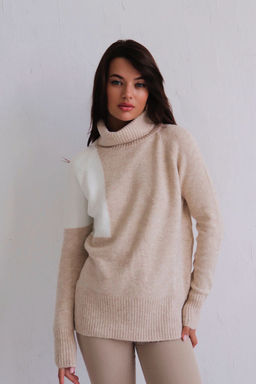 Свитер свободного силуэта в бежевых оттенках - Martichelli фото 11