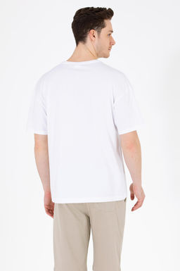 Erkek Beyaz Oversize Bisiklet Yaka Ti__rt