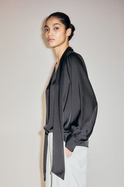 Blusa de gasa con lazada - H&m фото 8