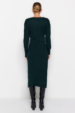 Zumrut Yesili Yumusak Dokulu Midi Triko Kruvaze Yaka Baglamal? Elbise TWOAW21EL0260