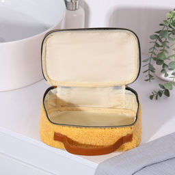 Косметичка-сундучок на молнии, на подкладке, плюшевая, с ручкой, жёлтая