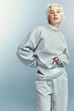 BASIC PLUSH SWEATSHIRT - Zara фото 16