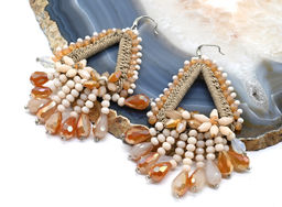 Серьги ручной работы с цирконами в оплетении цв.крем