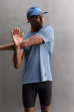 BASIC TECHNICAL T-SHIRT
