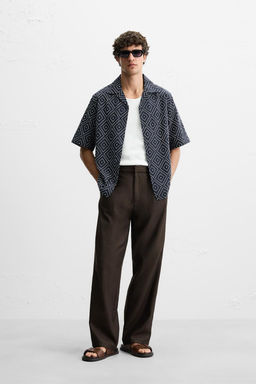 SHIRT WITH CONTRAST EMBROIDERY