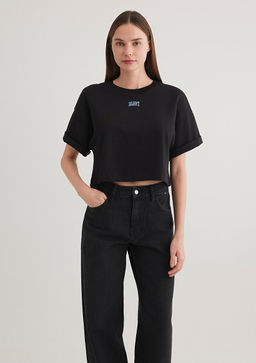 Mavi Logo Bask?l? Siyah Crop Tisort  фото 3