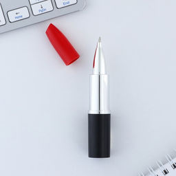 Ручка прикол шариковая помада С праздником весны. 8 марта, на подложке