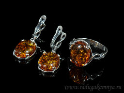 Кольцо Серьги с янтарем имитация размер 17
