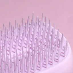 Цена за 2 шт. Расчёска массажная, с крышкой, 5 × 9 см, PVC-коробка, цвет МИКС