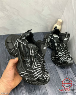 Кроссовки женские весенние