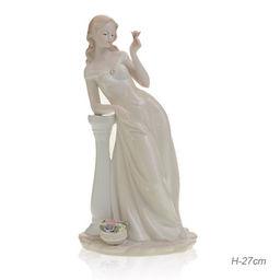 Статуэтка Дама 27 см / HP197 /уп 20/ - ГалеонТрейд фото 3
