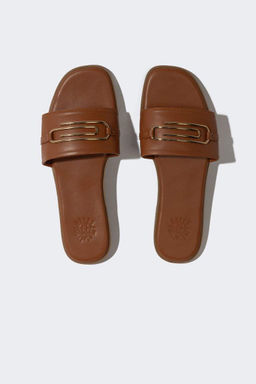 Женские тапочки из искусственной кожи на плоской подошве с одним ремешком - Defacto фото 8