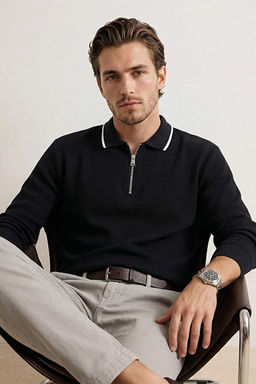 Siyah Loose Fit Dokulu Yaka _izgi Detayl_ Fermuarl_ Polo Yaka T-shirt TMNSS26PO00003