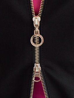 D49.128 Джемпер женский черный