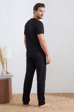Siyah Regular Fit Bask?l? K?sa Kol Orme Pijama Tak?m? TMNSS25PT00040
