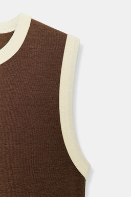 CAMISETA VIVOS CONTRASTE / Marr?n - Zara фото 8