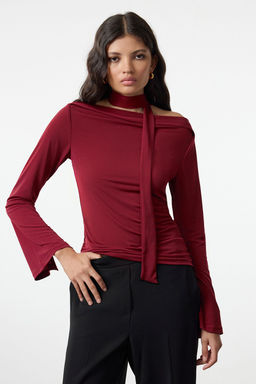 Trendyolmilla Siyah Sal Detayl? Fitted/Vucuda Oturan Esnek Orme Bluz TWOAW25BZ00107