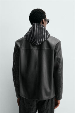 SOBRECAMISA REGULAR FIT EFECTO PIEL / Negro - Zara фото 3