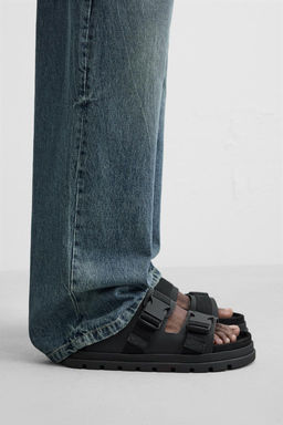 DOUBLE STRAP CHUNKY SANDALS