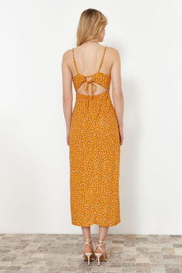 Turuncu Cicek Desenli Duz Kesim Y?rtmac Detayl? Viskon Midi Dokuma Elbise TWOSS23EL02085