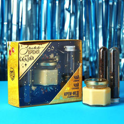 Подарочный набор Зима: чай с лимоном и брусникой 84 г., крем-мед с кедровым орехом, 120 г.