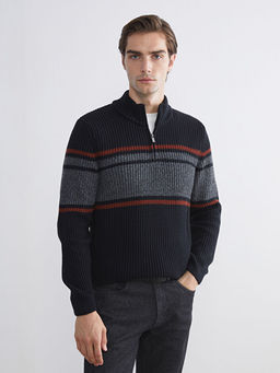 Dik Yaka Uzun Kollu ?izgili Erkek Triko Kazak