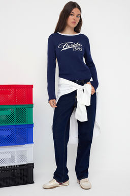 Lacivert Slogan Bask?l? Serit Detayl? Vucuda Oturan Bisiklet Yaka Esnek Orme T-Shirt TWOAW26TS00015