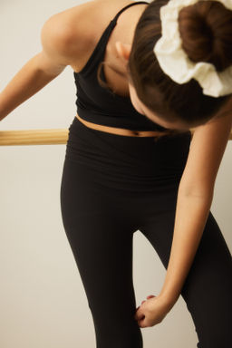 Leggings de yoga acampanados con SoftMove - H&m фото 6