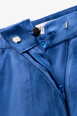 LIMITED EDITION BAGGY SUEDE LEATHER TROUSERS - Zara фото 6