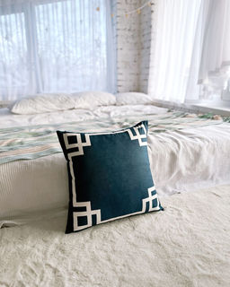 Декоративная наволочка P020